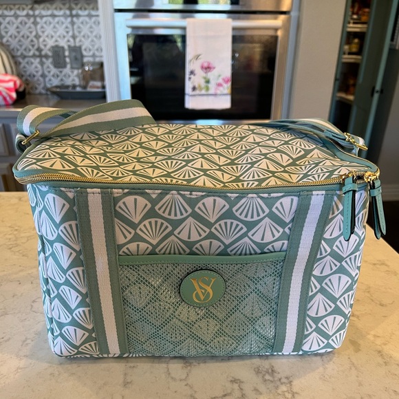 VS Soft Ice Chest Bag - Picture 1 of 3